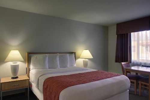 Aladdin Inn and Suites image 18